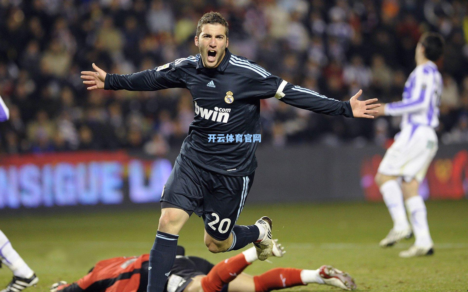 桑巴风暴席卷欧洲!罗德里戈独造三球维尼修斯首披10号战袍,巴西4-1轻取几内亚展王者之气