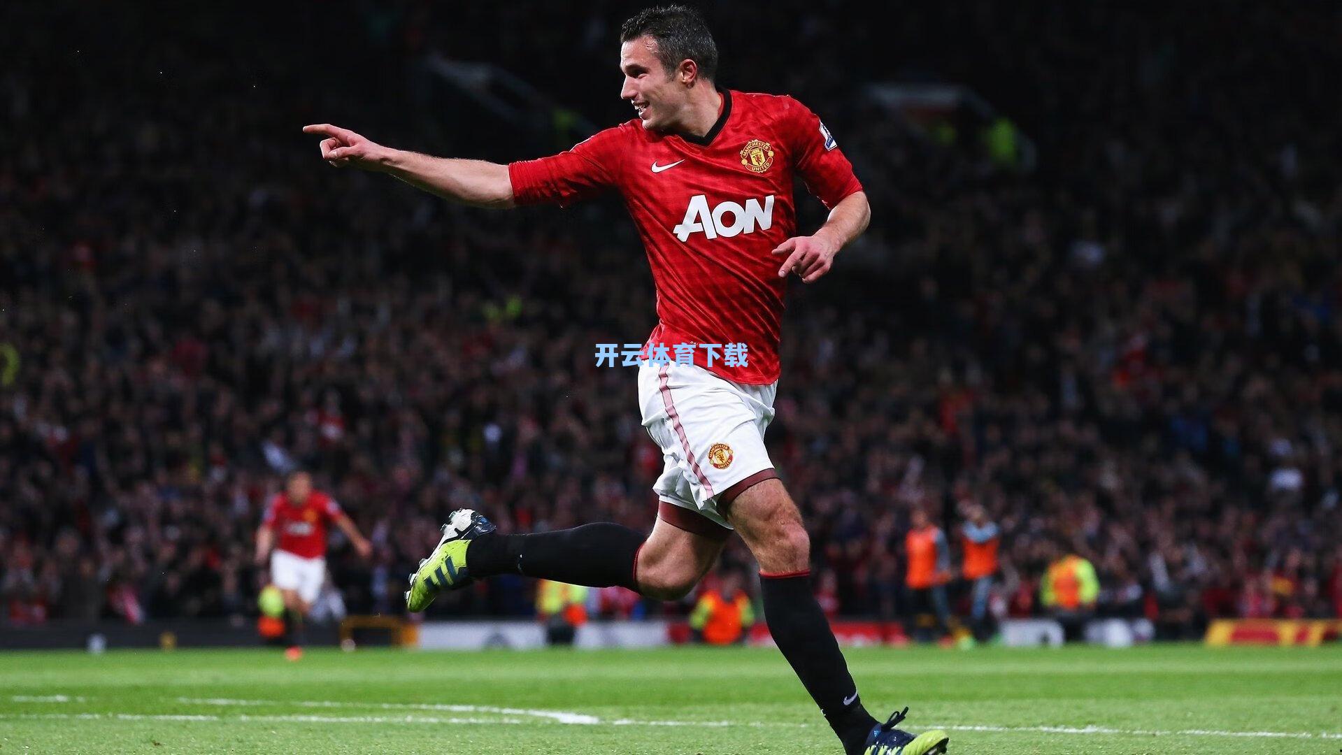 14小时舟车劳顿辗转深夜绿皮火车 深圳队人在囧途仍拼下关键胜利