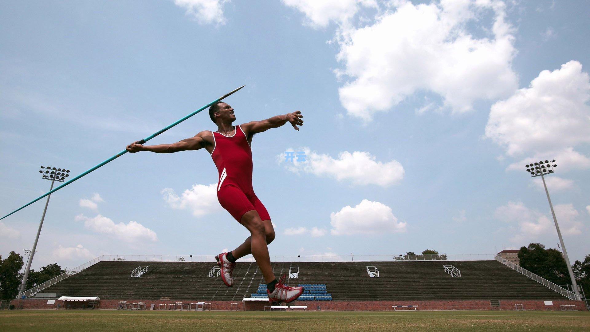专访杨晨，当欧洲杯闪耀新星，我们的青训差距何在？