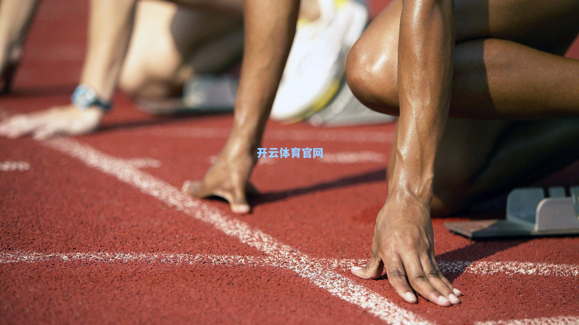 申花帅位传闻引关注，周军明确回应贾秀全执教可能并强调团队建设理念