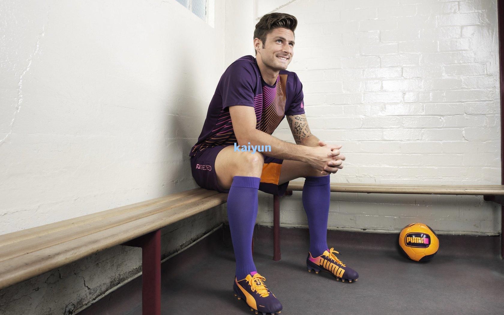 曼联主场4-1大胜狼队，B费独造三球获评全场最高分